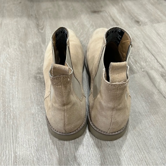 American Eagle Suede Chelsea Boots - Picture 5 of 7